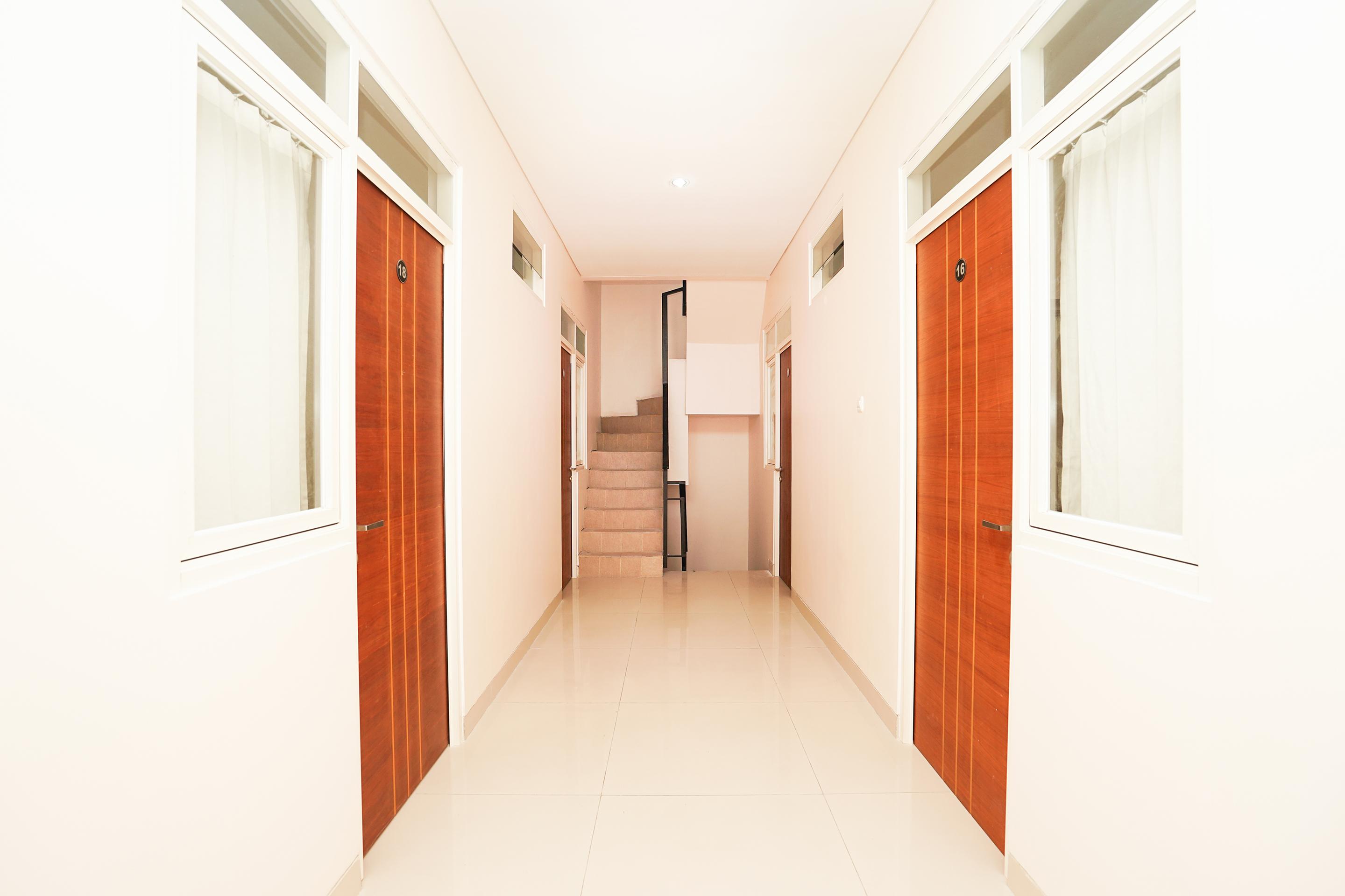 סוראבאיה Oyo 782 Menjangan Residence At Citraland 1 מראה חיצוני תמונה