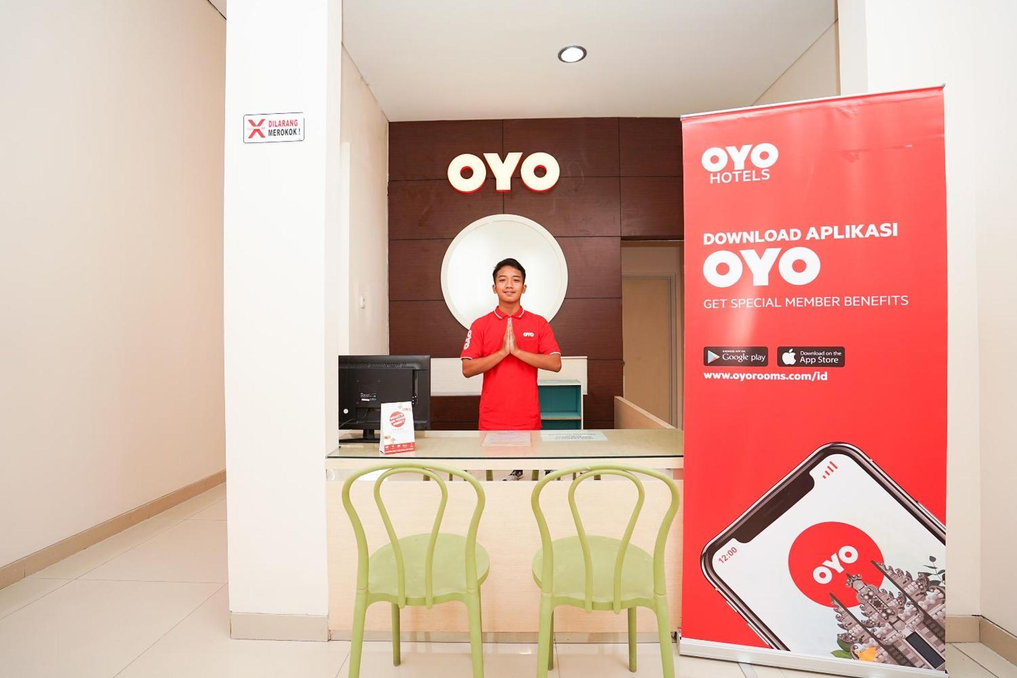 סוראבאיה Oyo 782 Menjangan Residence At Citraland 1 מראה חיצוני תמונה