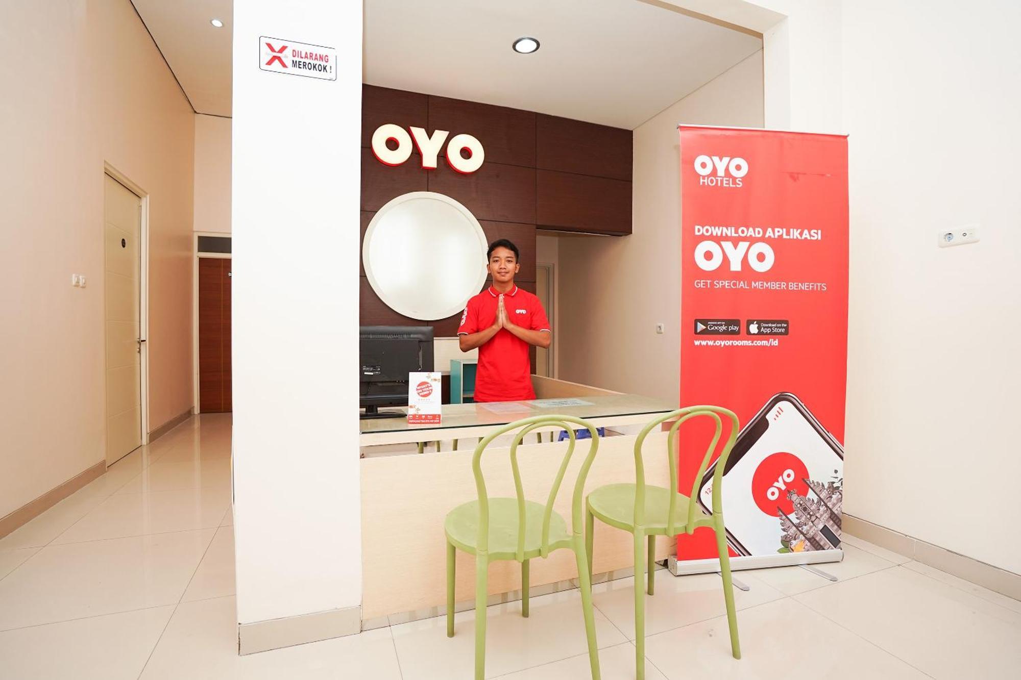סוראבאיה Oyo 782 Menjangan Residence At Citraland 1 מראה חיצוני תמונה